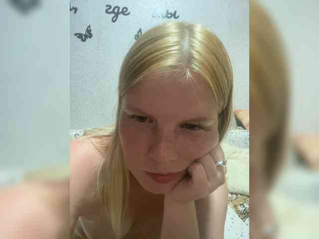 Модель: NIKADELE