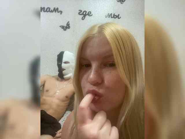 NIKADELE Sex Cam Show