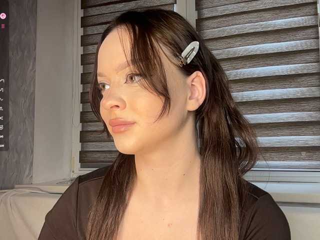 ElsaJeanX live cam on BongaCams
