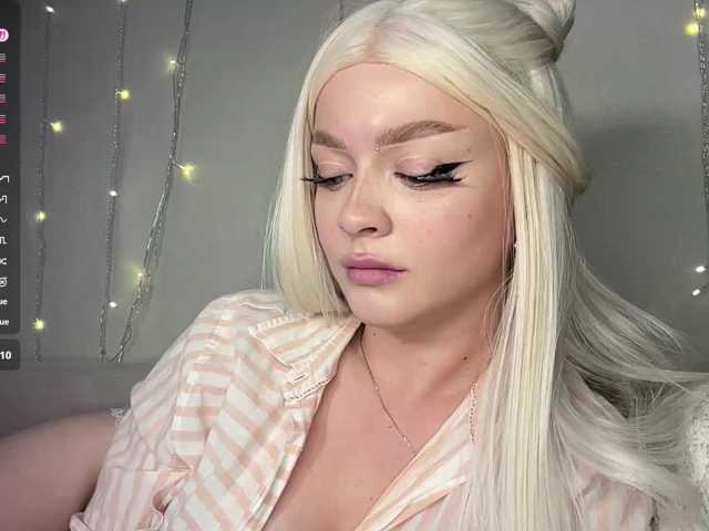ElsaJeanX webcam