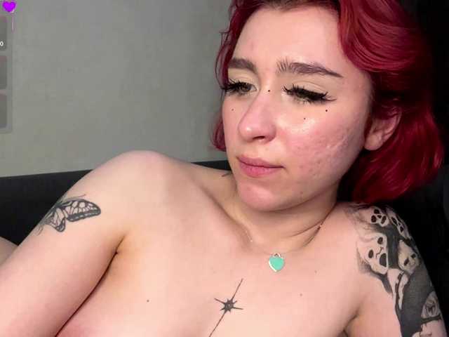 NinfaDoire live webcam show