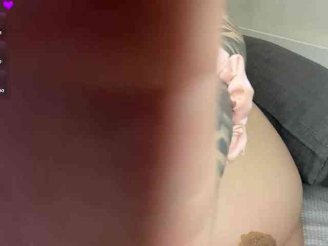 NinfaDoire webcam