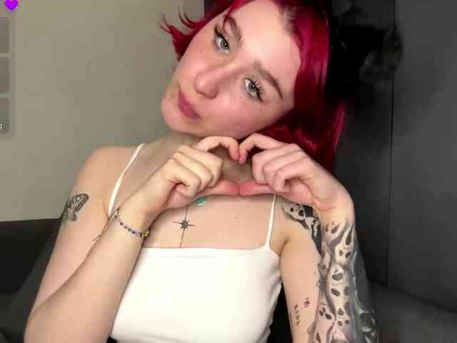 NinfaDoire webcam