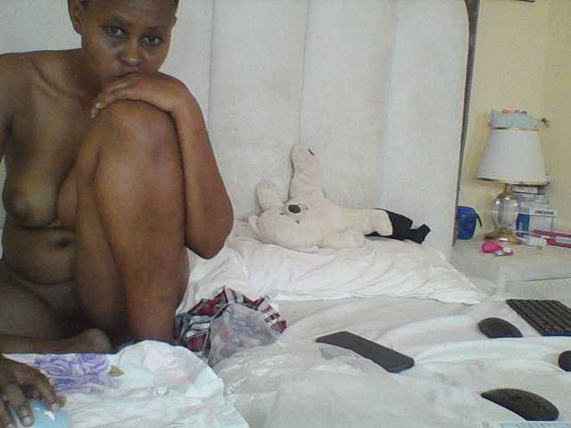Sexyvelvet live cam on BongaCams