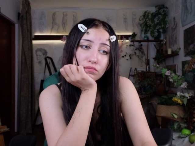 EffieMeowley live cam on BongaCams