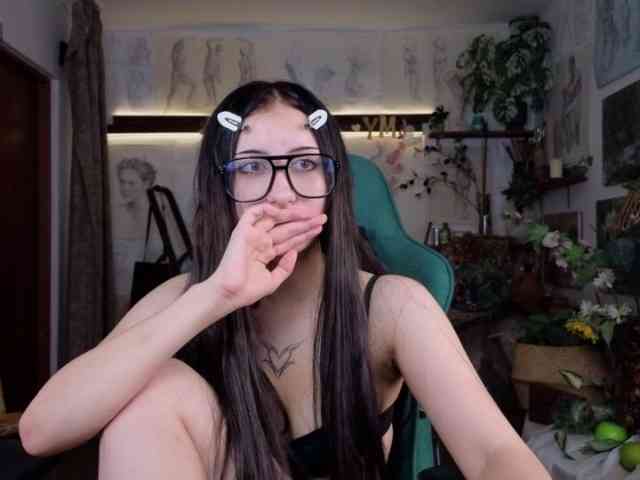 Modella: EffieMeowley