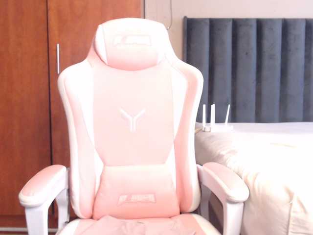 NAOMI-BESTER-1, live now on BongaCams