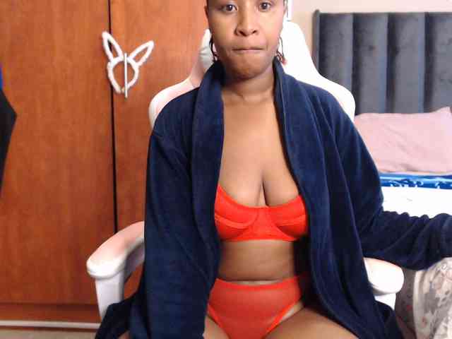 NAOMI-BESTER-1 webcam