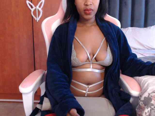 NAOMI-BESTER-1 webcam