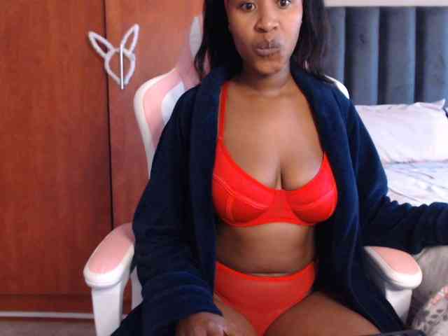 NAOMI-BESTER-1 webcam