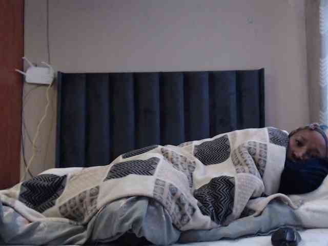 NAOMI-BESTER-1 webcam