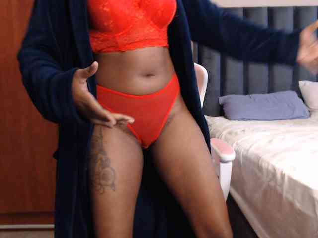 NAOMI-BESTER-1 webcam