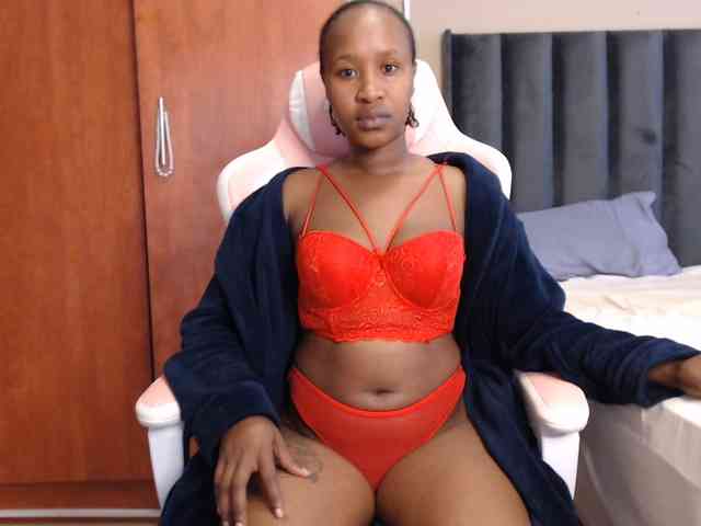 NAOMI-BESTER-1 webcam