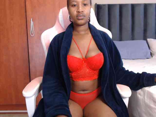 NAOMI-BESTER-1 webcam