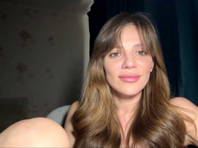 EvaBoom live cam on BongaCams