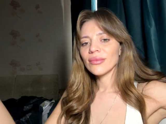 EvaBoom live cam on BongaCams