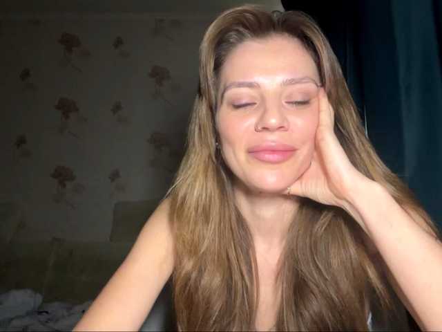 EvaBoom live cam on BongaCams