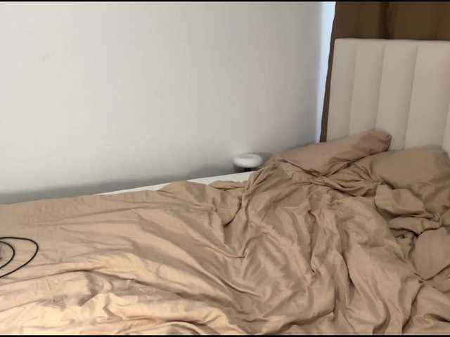 le modèle EvaBoom est en webcam porno dans un show sur le site bongacams, il possède les tags suivants: White/Caucasian,Brunette,Shaved