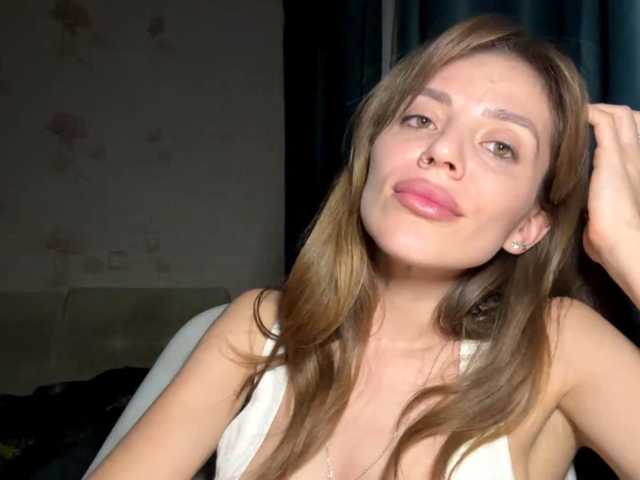 EvaBoom live cam on BongaCams