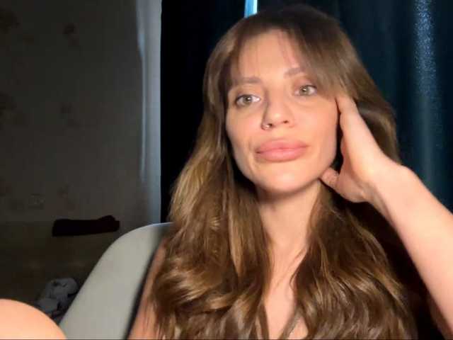 EvaBoom live cam on BongaCams
