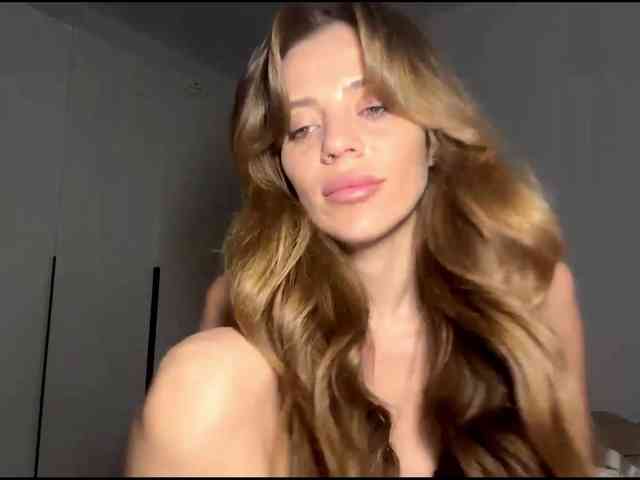 EvaBoom Live Webcam on BongaCams