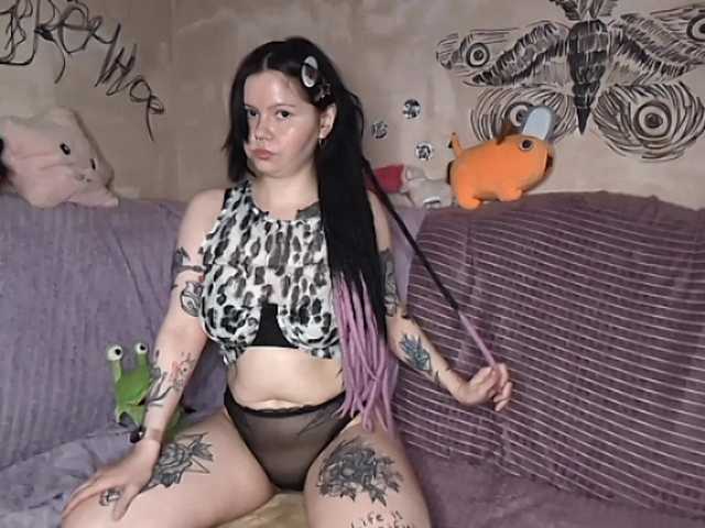 KateNioli live webcam show