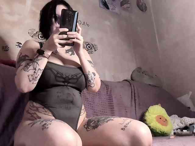 KateNioli webcam
