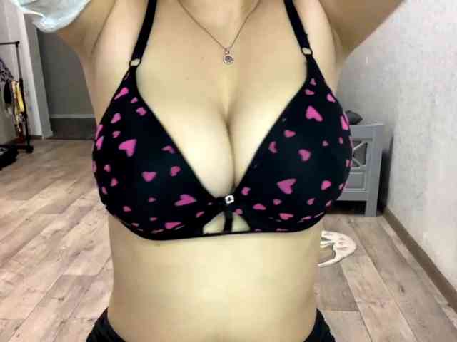 KarinaMoor webcam