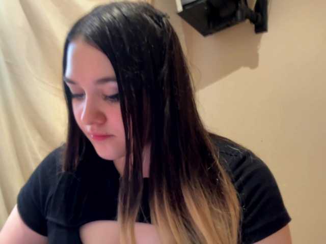 UlianaBoom live cam on BongaCams
