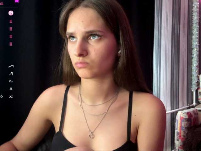 CarmonSchlarbaum live cam on BongaCams