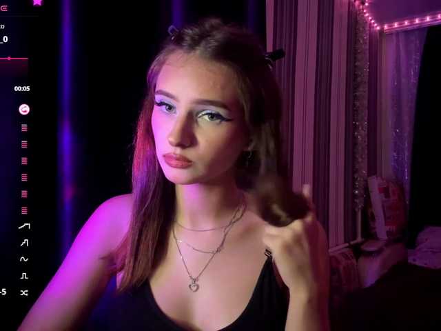 BellaDream live webcam show