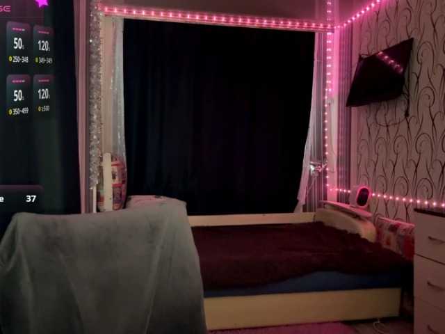 CarmonSchlarbaum Nude Live Sex Shows