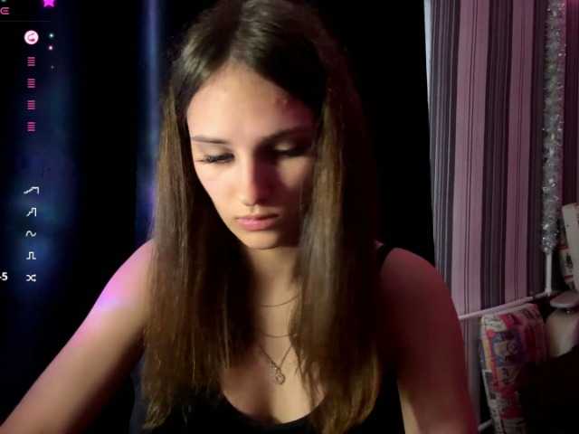 BellaDream live webcam show
