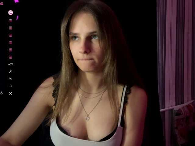 CarmonSchlarbaum live cam on BongaCams