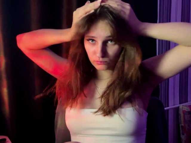 le modèle BellaDream est en webcam porno dans un show sur le site bongacams, il possède les tags suivants: White/Caucasian,Brunette,Trimmed
