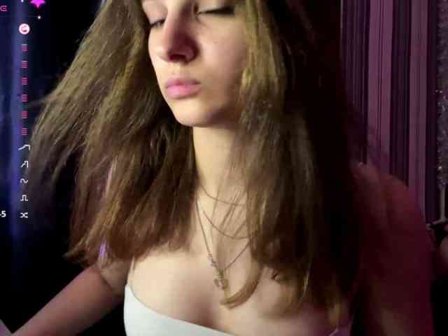 Model: BellaDream