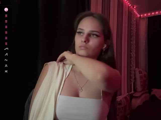Model: BellaDream