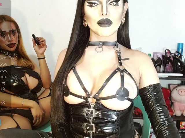 TwoBigWeiner, 33 y/o - Live Cam on BongaCams
