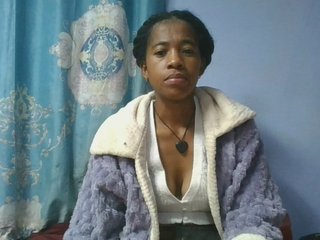 Charlinah's Live Webcam