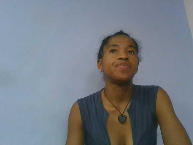 Charlinah live cam on BongaCams