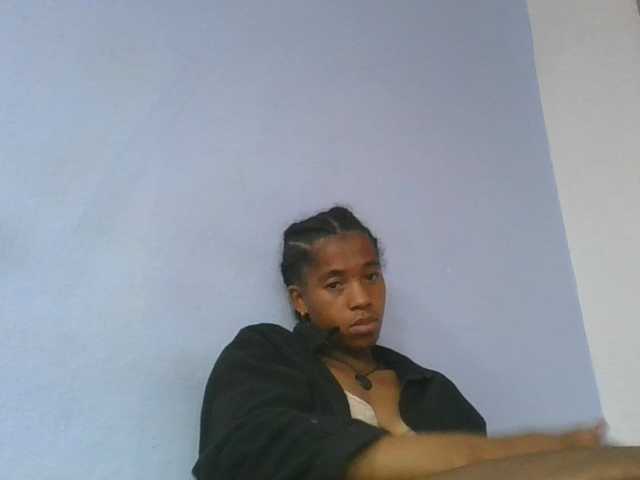 Charlinah live cam on BongaCams