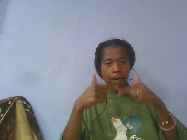 Charlinah live cam on BongaCams