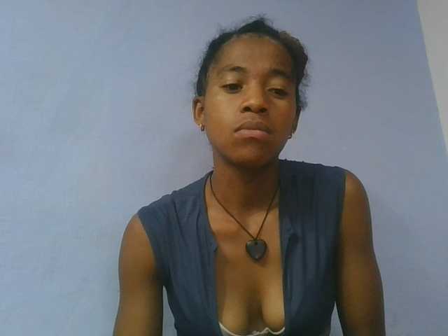 Charlinah live cam on BongaCams