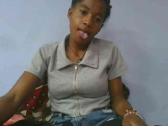 Charlinah webcam