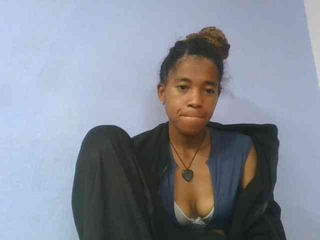 Charlinah webcam