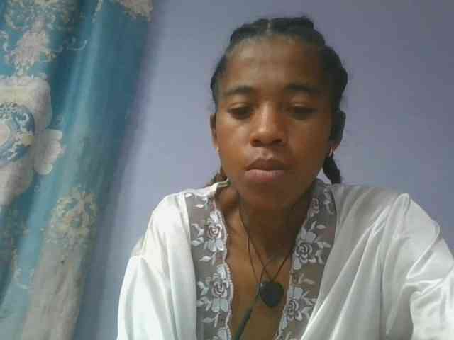 Charlinah webcam