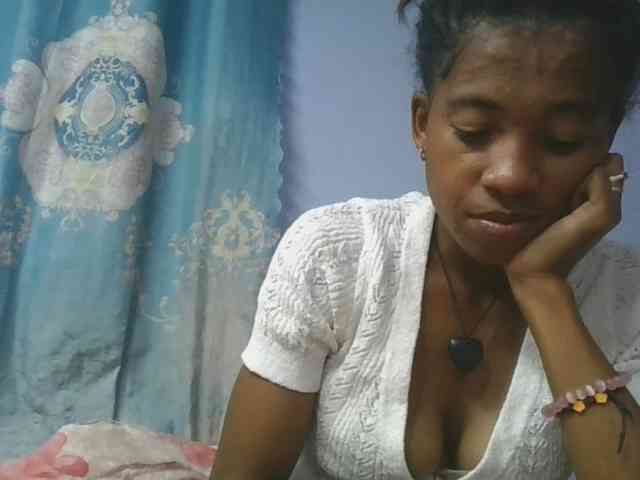 Charlinah webcam