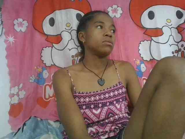 Charlinah webcam