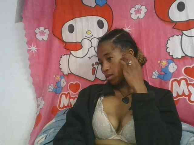 Charlinah webcam