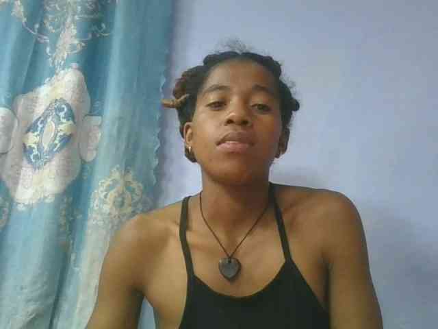 Charlinah webcam